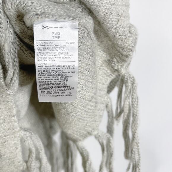 Banana Republic Womens XS/S Gray Fringe Knit Poncho Sweater Cozy Shrug Cape - Picture 9 of 10